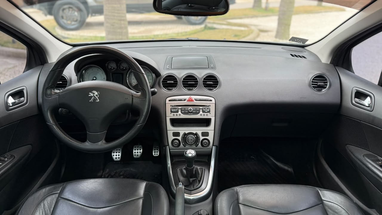 PEUGEOT - 308   FELLINE  2.0  - MANUAL - 2015